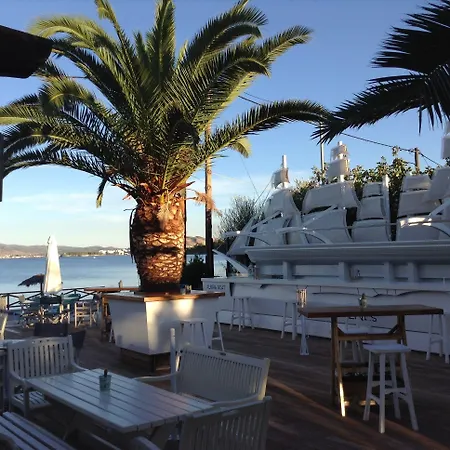 Almira Mare Ξενοδοχείο 4*