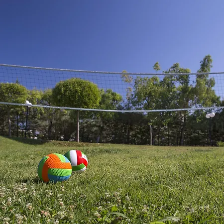 Ξενοδοχείο Almira Mare 4*