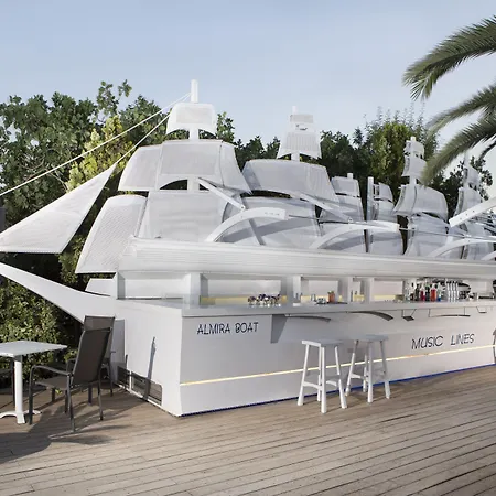 Отель Almira Mare