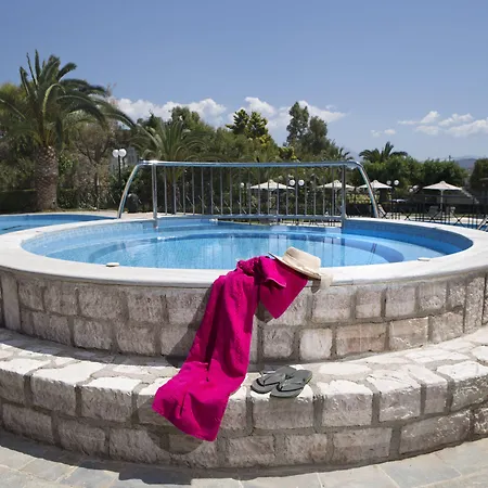 Hotel Almira Mare Chalkida